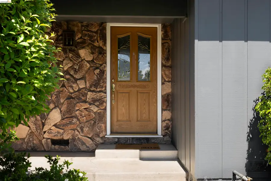 9107 Yount Court, Elk Grove, CA 95624 - #3