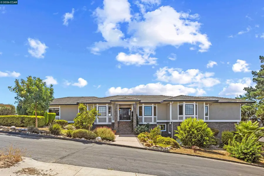 840 Ridge Dr, Concord, CA 94518 - #2