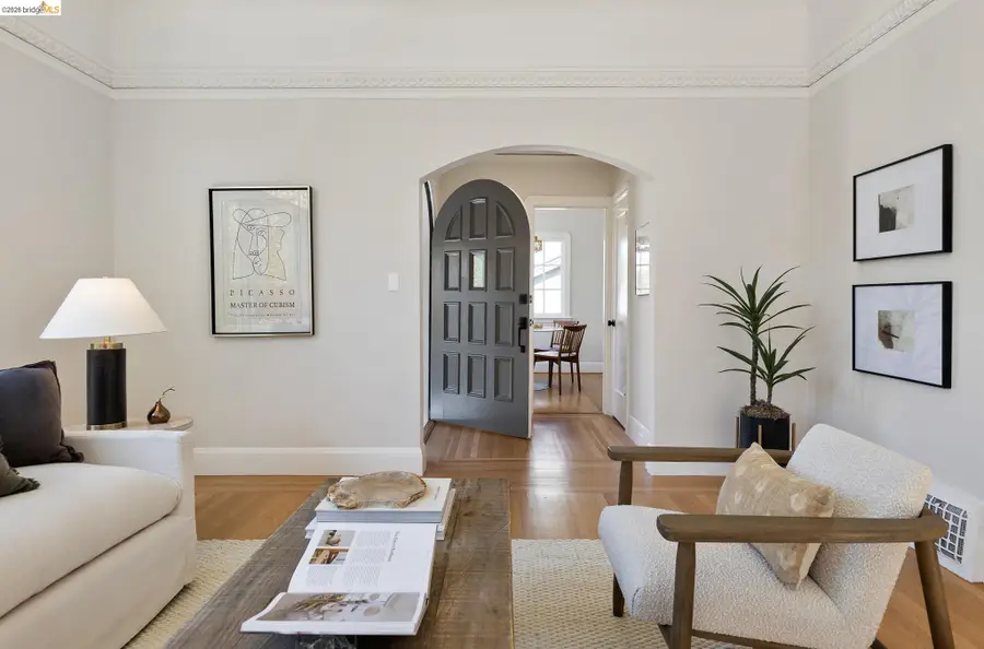 348 Jerome Ave, Piedmont, CA 94610 - #2