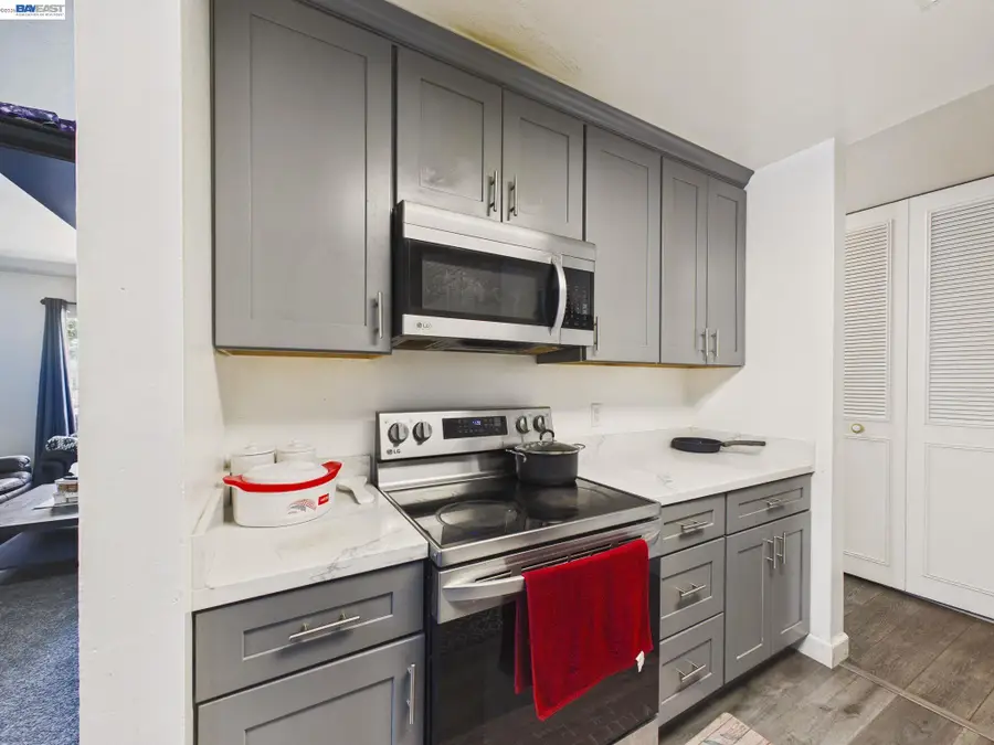 1750 Halford Ave #211, Santa Clara, CA 95051 - #3