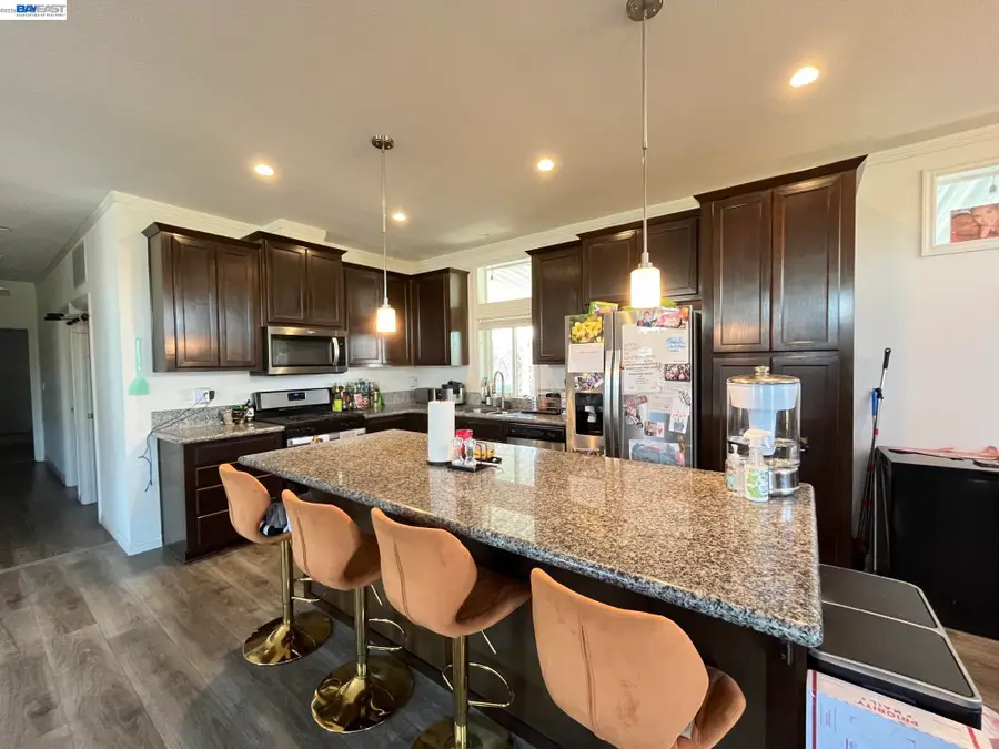 2702 Pueblo Creek, Hayward, CA 94545 - #3