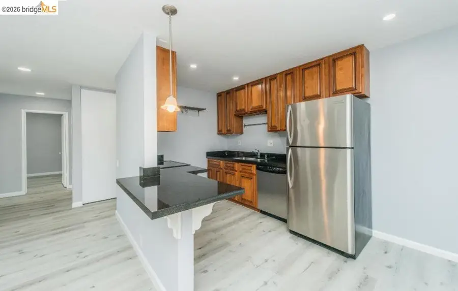 4099 Howe St #102, Oakland, CA 94611 - #2