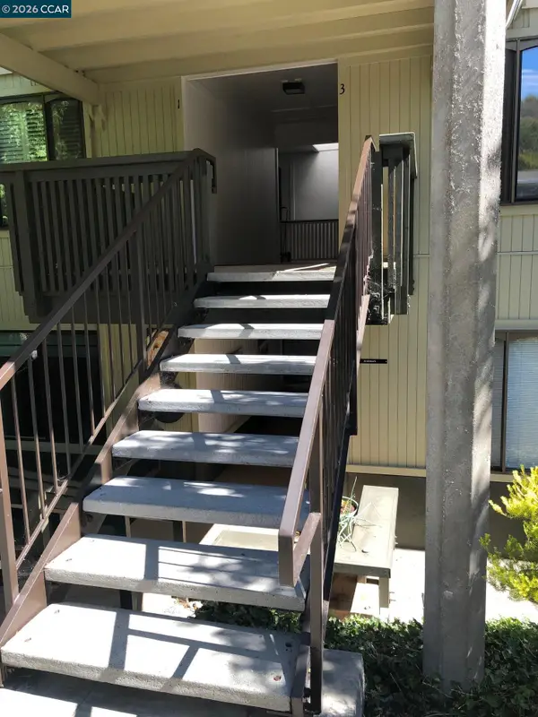 1116 Fairlawn Court #3, Walnut Creek, CA 94595