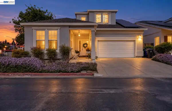 11 Fallen Leaf, Rodeo, CA 94572