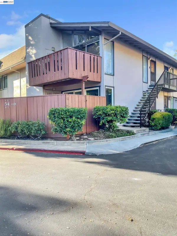 54 Massolo Dr #B, Pleasant Hill, CA 94523