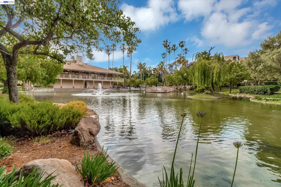 410 N Civic Dr #302, Walnut Creek, CA 94596 - #2