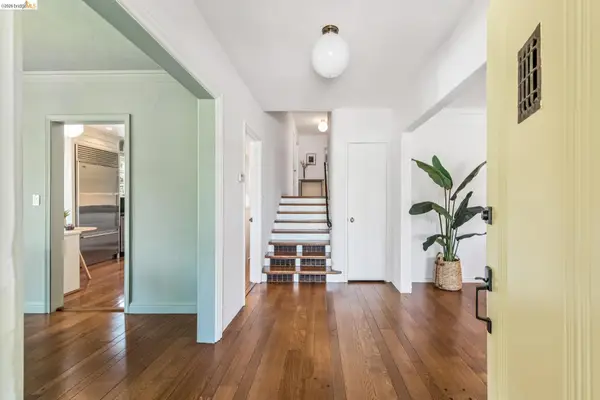 1980 Oak Crest, Oakland, CA 94602