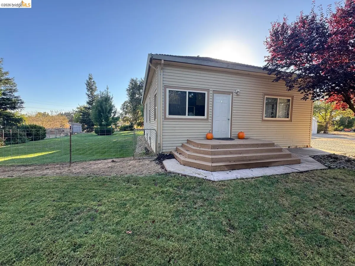 12528 Peach Ln, Wilton, CA 95693 - #1