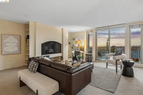 5405 Carlton St #202, Oakland, CA 94618