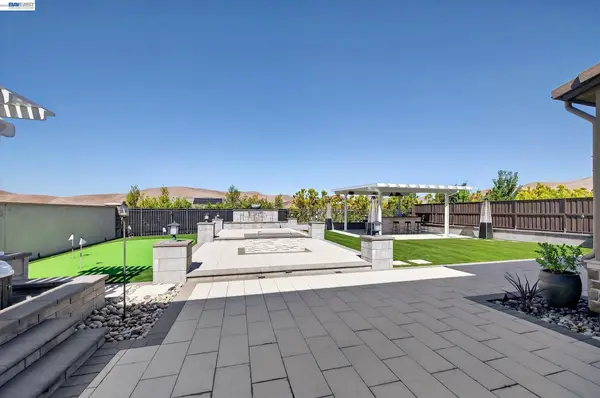 2799 Lahontan Way, Dublin, CA 94568