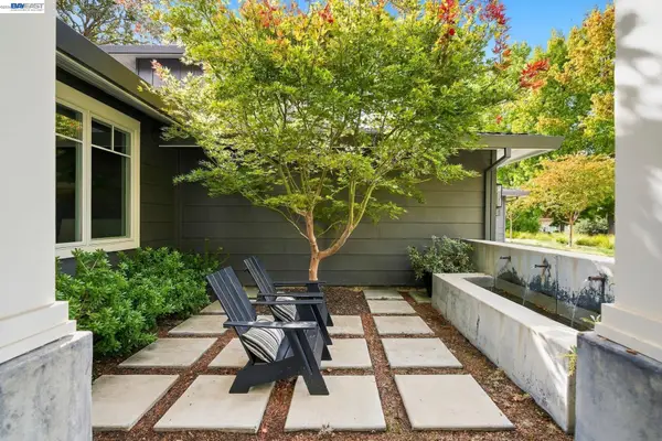 30 Saint Andrews Pl, Alamo, CA 94507