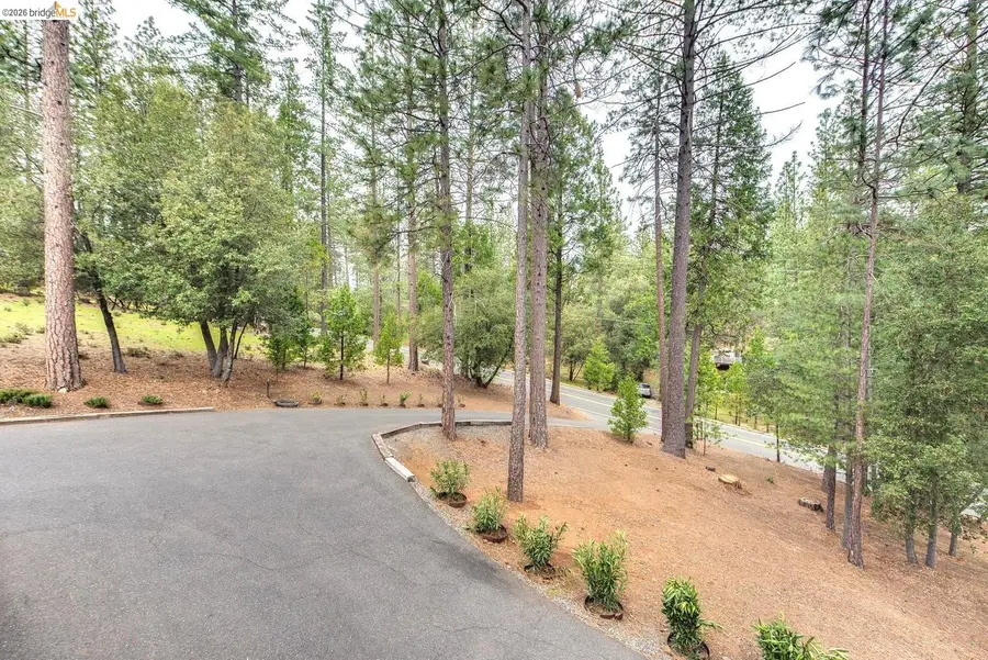 19991 Pine Mountain Dr., Groveland, CA 95321 - #3