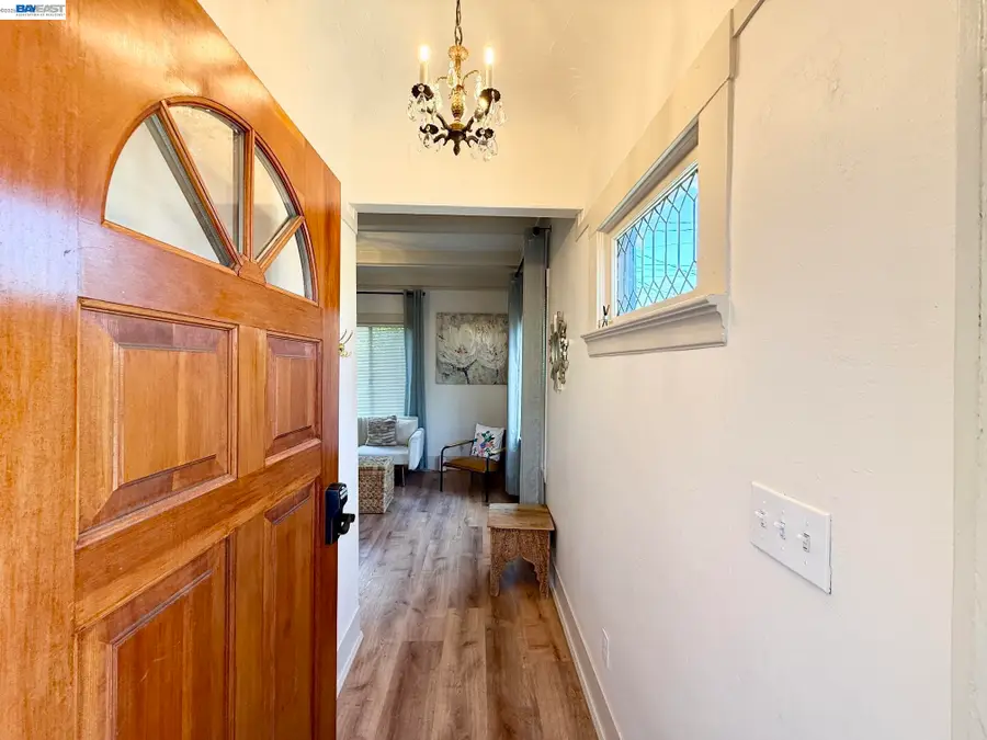 1614 Gould Ct, Alameda, CA 94501 - #2