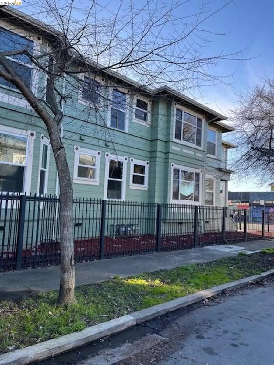 3044 Martin Lurther King, Oakland, CA 94609 - #2