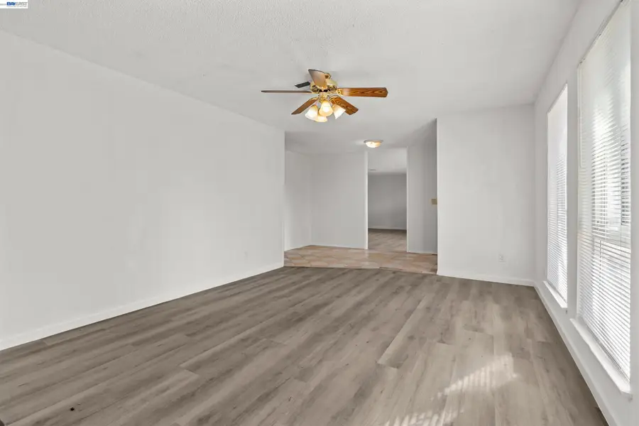 2709 Albion Way, Modesto, CA 95358 - #2