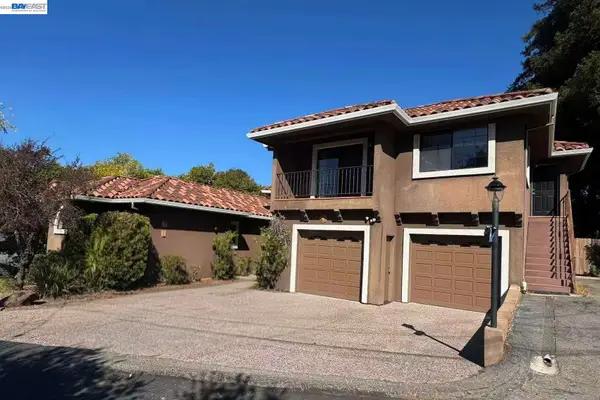 34 Sunrise Ln, Lafayette, CA 94549