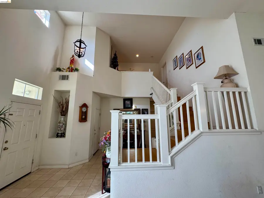 1965 Sugarloaf Mountain Ct, Antioch, CA 94531 - #3