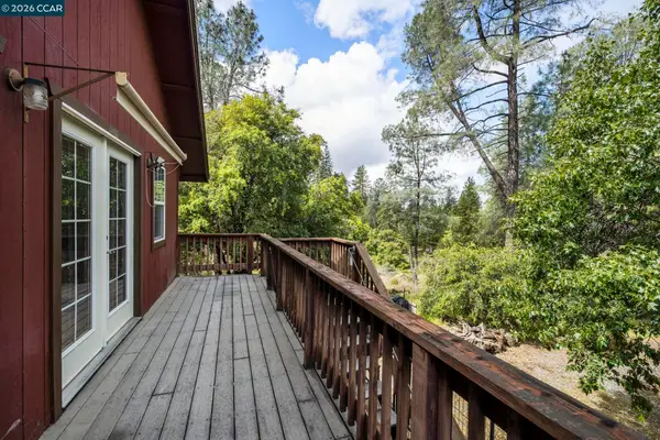5184 Darby Russell Rd, Murphys, CA 95247