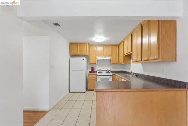 1994 Zinfandel Dr, Rancho Cordova, CA 95670