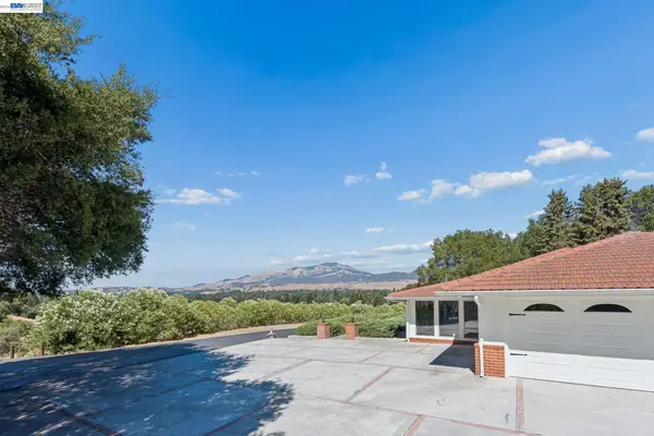 Address Withheld By Seller, Danville, CA 94526
