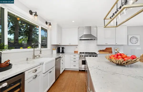 44 Bates Blvd., Orinda, CA 94563