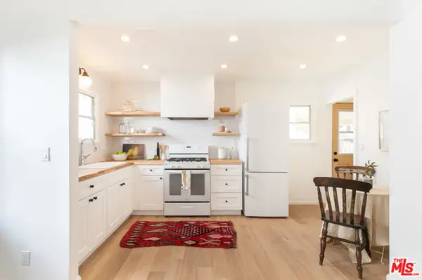 5846 Willoughby Ave, Los Angeles, CA 90038