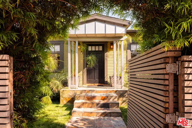 910 Superba Avenue, Venice, CA 90291 - #2