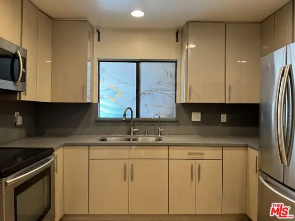 350 Burchett Street #101, Glendale, CA 91203