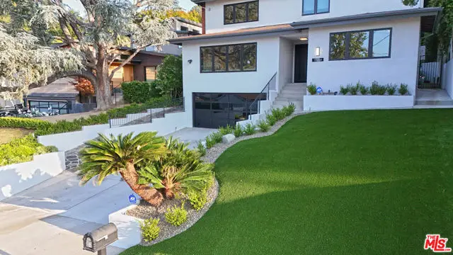 15204 Valley Vista Boulevard, Sherman Oaks, CA 91403 - Image #2