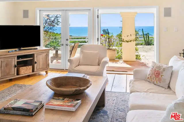 2302 Latigo Canyon Road, Malibu, CA 90265 - Image #3