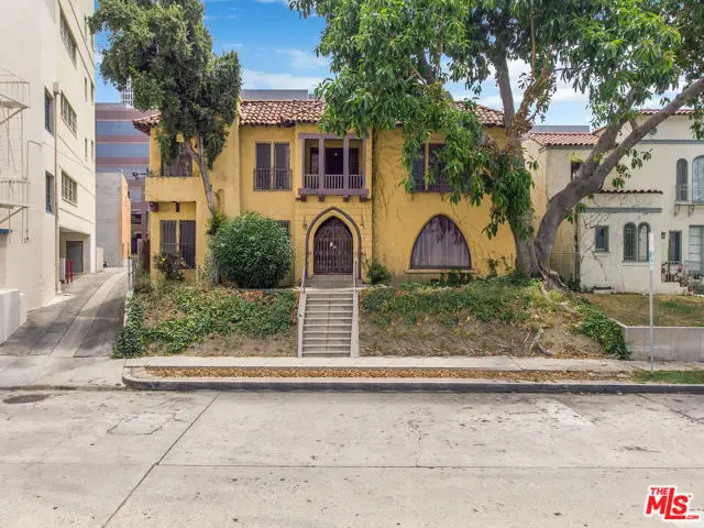 712 S Stanley Avenue, Los Angeles, CA 90036 - Image #1