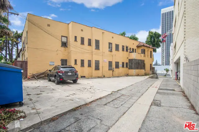 712 S Stanley Avenue, Los Angeles, CA 90036 - Image #2