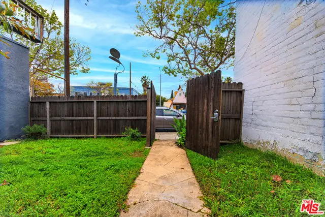 3011 Pico Boulevard, Santa Monica, CA 90405 - #3