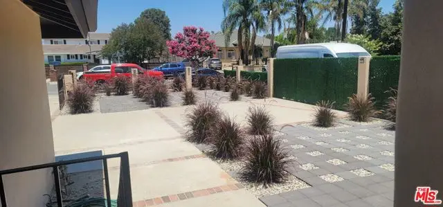 20454 W Strathern Street, Winnetka, CA 91306 - #2