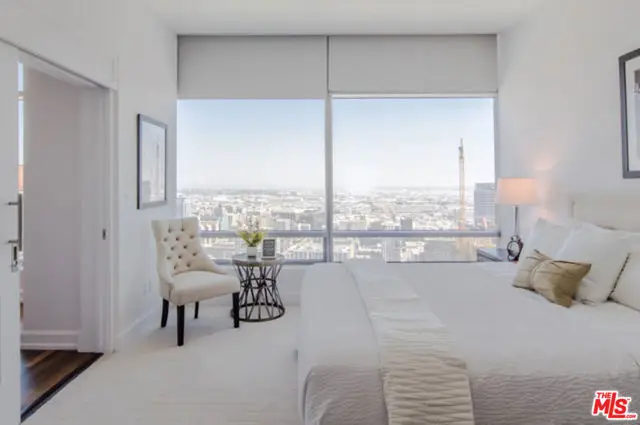 900 W Olympic Boulevard #39E, Los Angeles, CA 90015 - Image #1