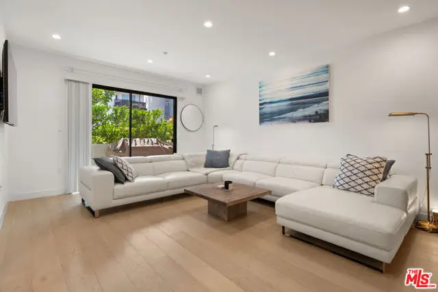 1123 S Shenandoah Street #101, Los Angeles, CA 90035 - Image #2