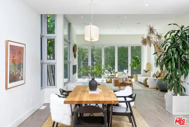 653 Oxford Ave, Venice, CA 90291 - Image #2