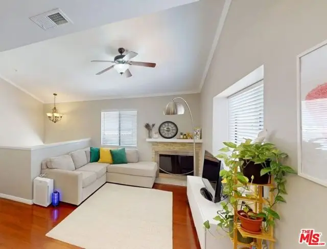 375 S Sierra Madre Boulevard #B, Pasadena, CA 91107 - Image #3