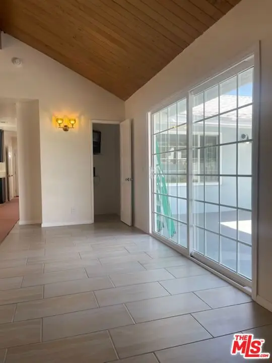 9029 Wildwood Avenue, Sun Valley, CA 91352 - #3