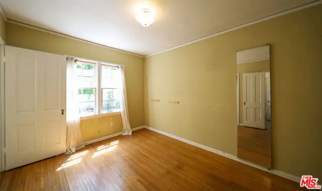 713 N Doheny Drive, Beverly Hills, CA 90210 - Image #2