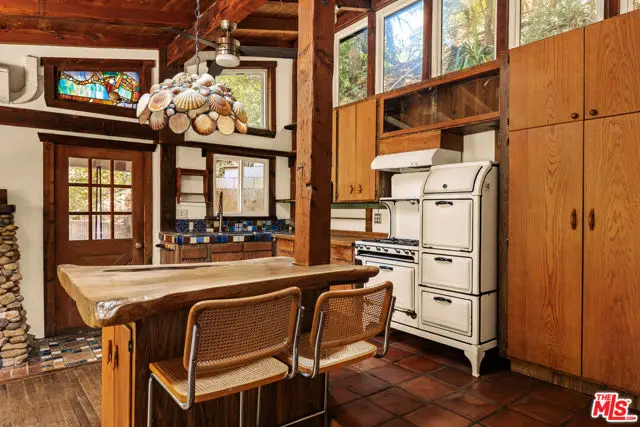 10012 Charter Oak Lane, Beverly Hills, CA 90210 - Image #3