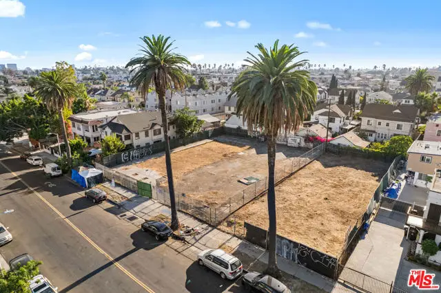 1011 N N Heliotrope Drive, Los Angeles, CA 90029 - Image #3