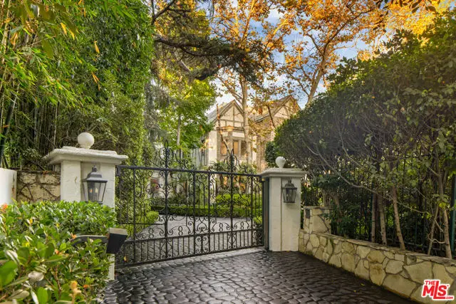 1006 N Rexford Drive, Beverly Hills, CA 90210 - Image #3