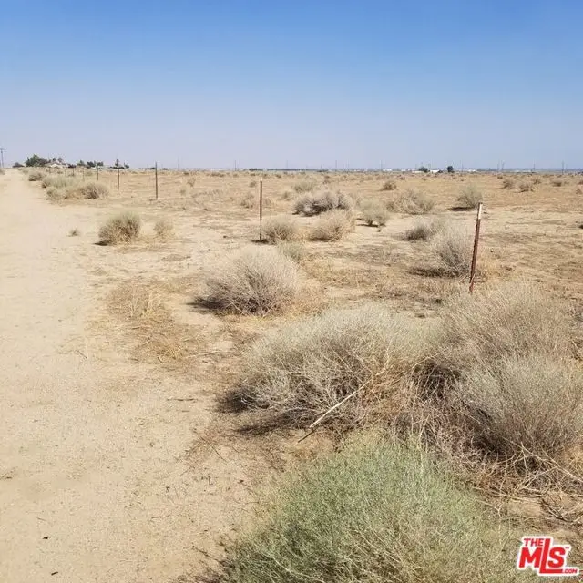 75 W Avenue D-12, Lancaster, CA 93536 - Image #3