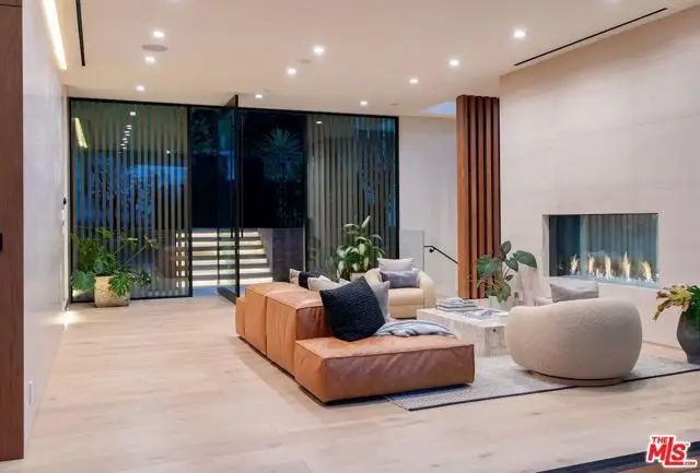 3748 Berry Drive, Studio City, CA 91604 - #3