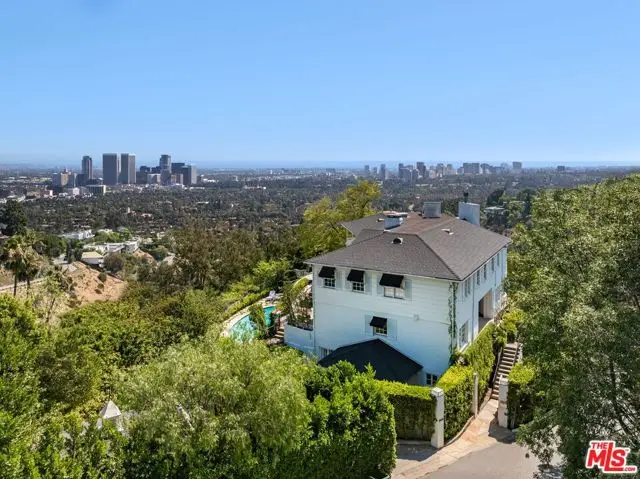 1600 Summitridge Drive, Beverly Hills, CA 90210 - Image #2