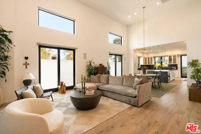 1333 Beverly Green Drive #301, Los Angeles, CA 90035 - Image #1