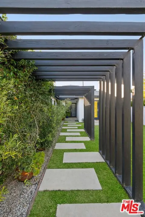 967 Vernon Avenue, Venice, CA 90291 - Image #1