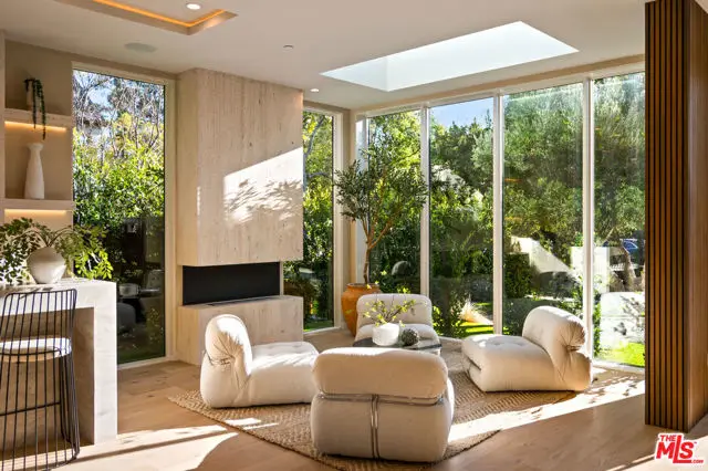 615 23rd Street, Santa Monica, CA 90402 - #2