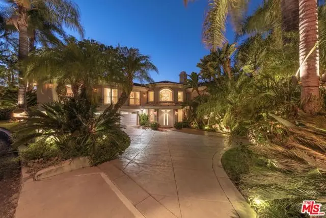 7833 Torreyson Drive, Los Angeles, CA 90046 - Image #2